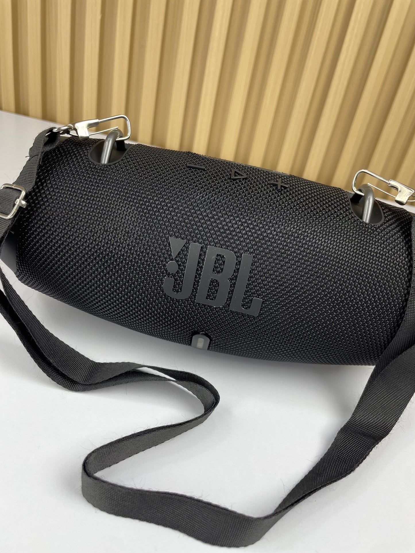Parlante JBL XTRMM4 MINI 1.1