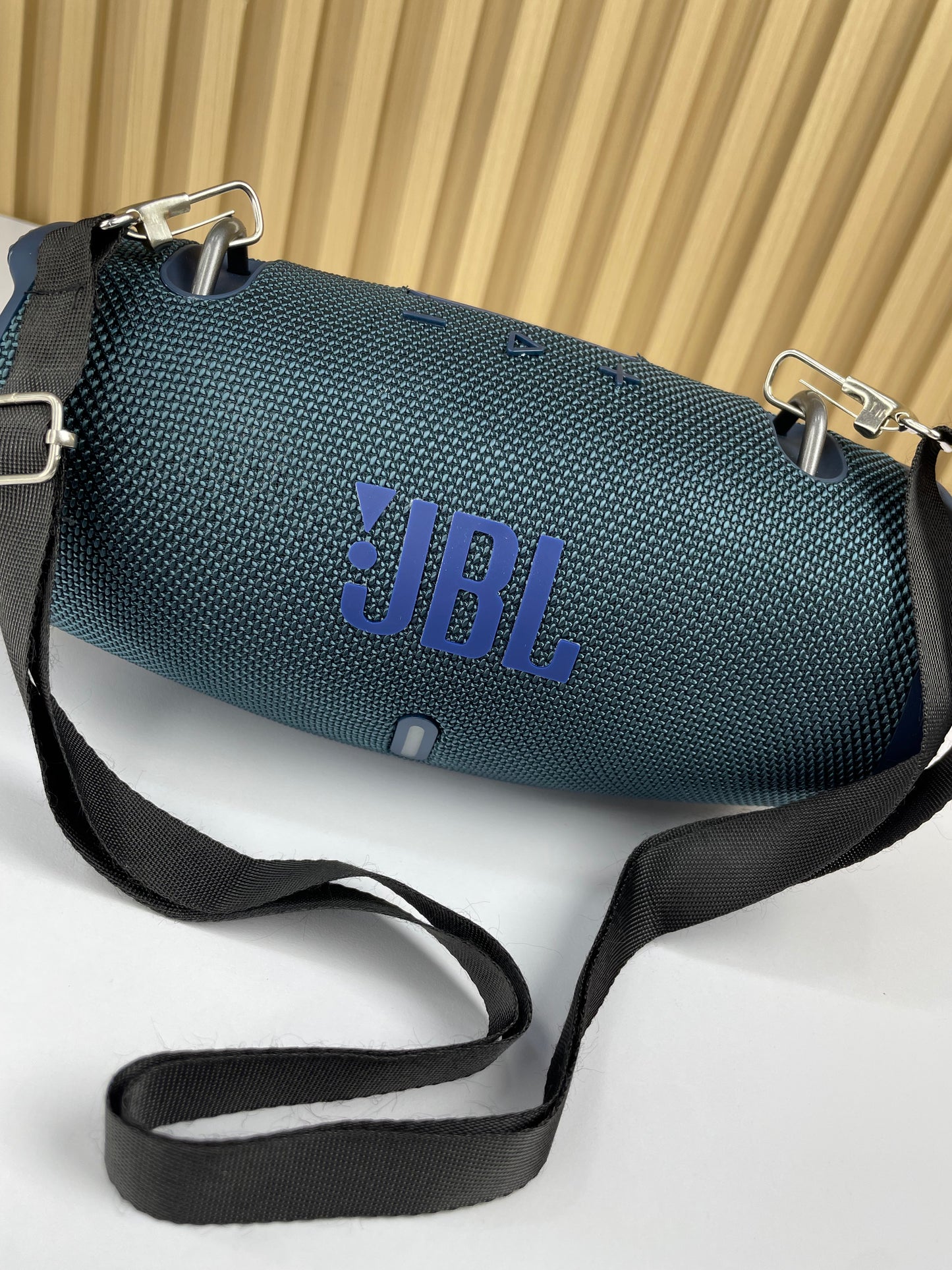 Parlante JBL XTRMM4 MINI 1.1